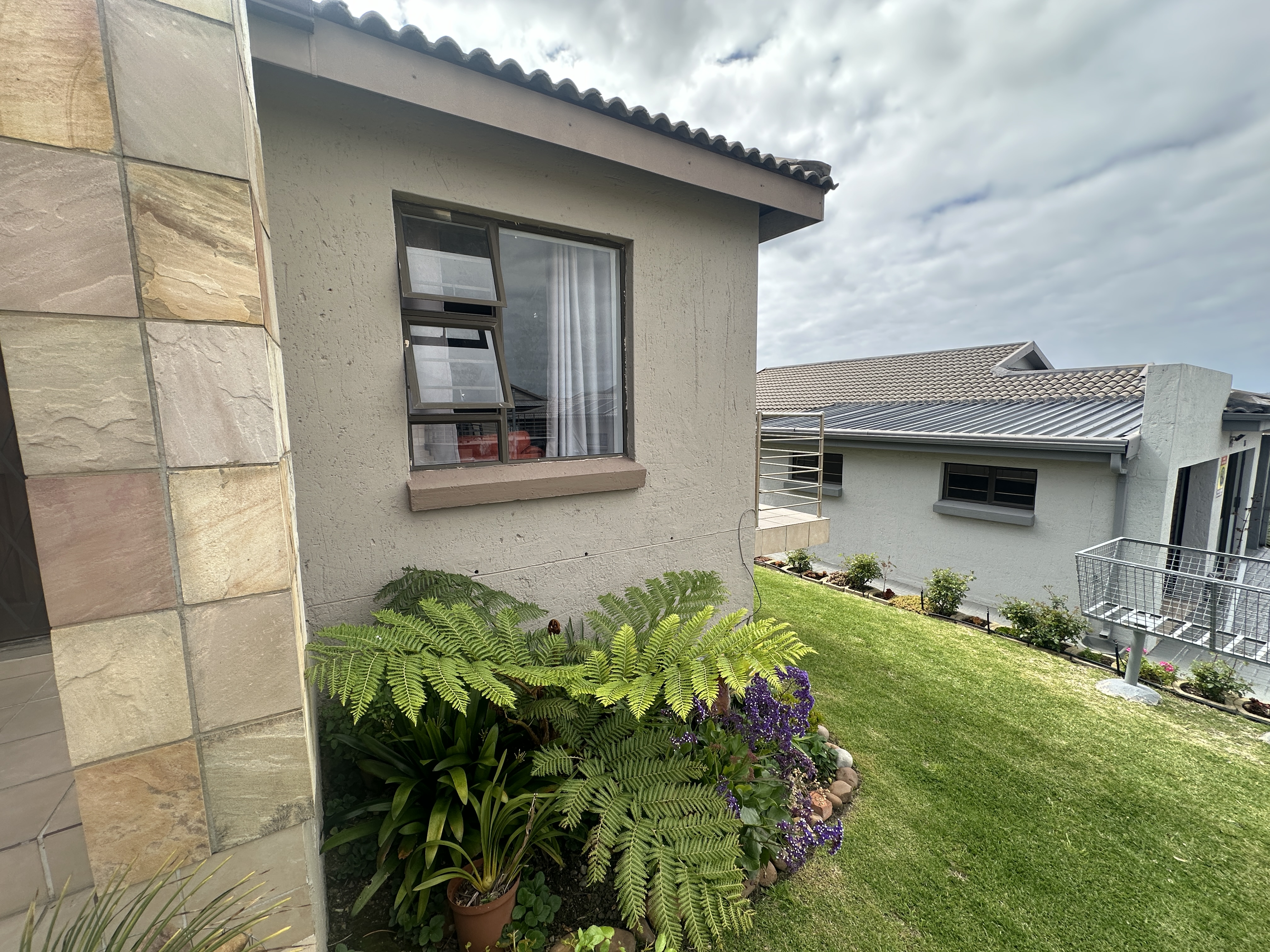 4 Bedroom Property for Sale in Seemeeu Park Western Cape